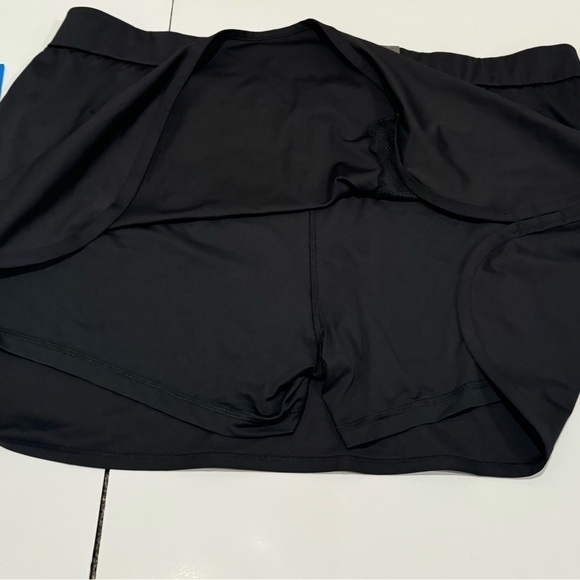 NWT Columbia Women's Black Skort - Picture 13 of 15